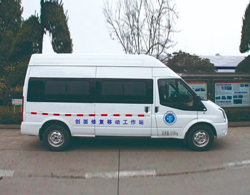 移動(dòng)創(chuàng)面治療車(chē)